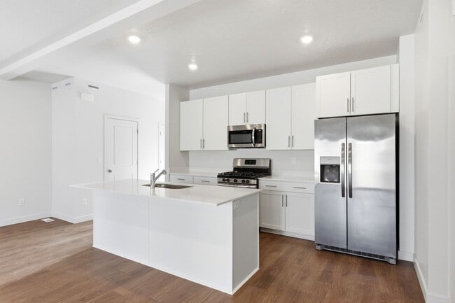 2256 Canal Vw Ln