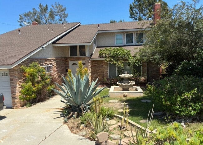 10932 Telechron Ave