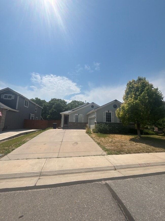 Building Photo - 3 bed, 3 bath COMING SOON in Thornton