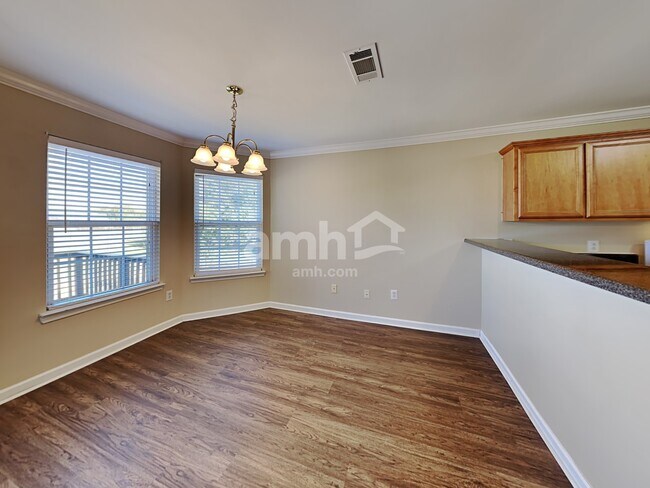 Photo - 1308 Chapman Ct