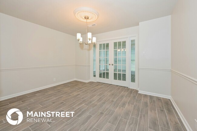 Photo - 513 Confederate Dr