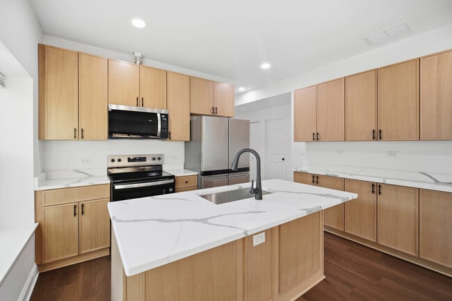 Photo - 1942 Elmwood Ave Unit 2F