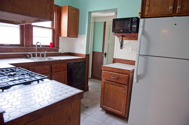 Photo - 447 N Beville Ave