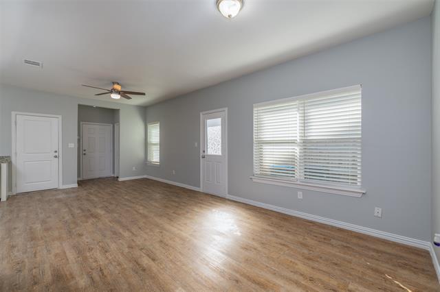 Photo - 2030 Brookes St