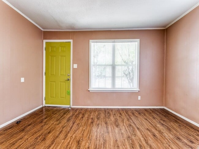 Photo - 1136 Garland Ave