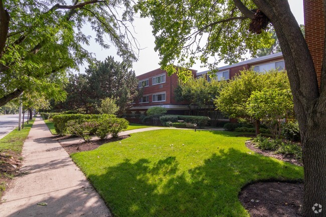 Garden House Apartments