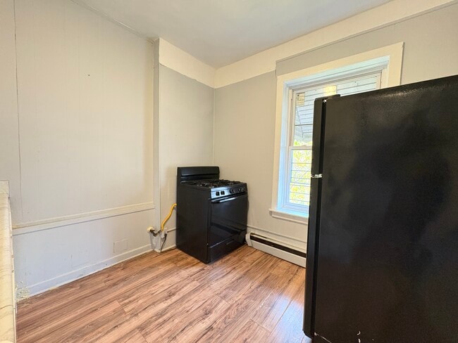 Building Photo - 110 Baldwin Ave