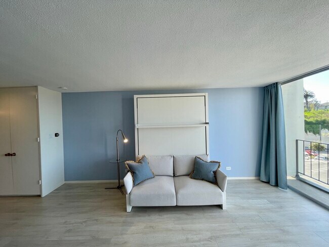 Photo - 1050 N Point St Unit 205