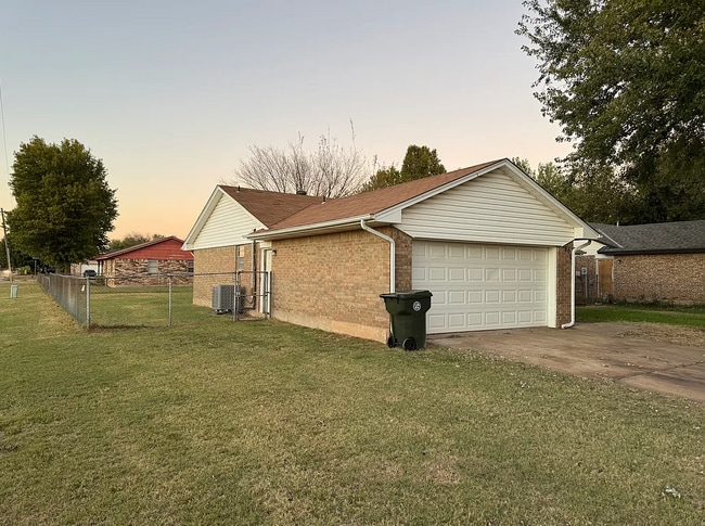 Photo - 8801 Cedar Ln