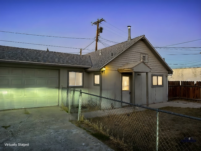 Photo - 145 E Richards St