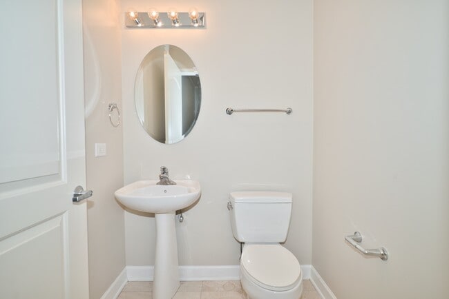 Photo - 450 E Waterside Dr Unit 403