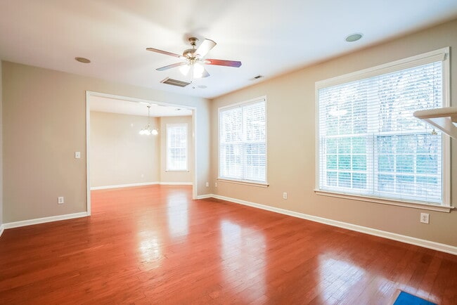 Photo - 125 Pearson Place