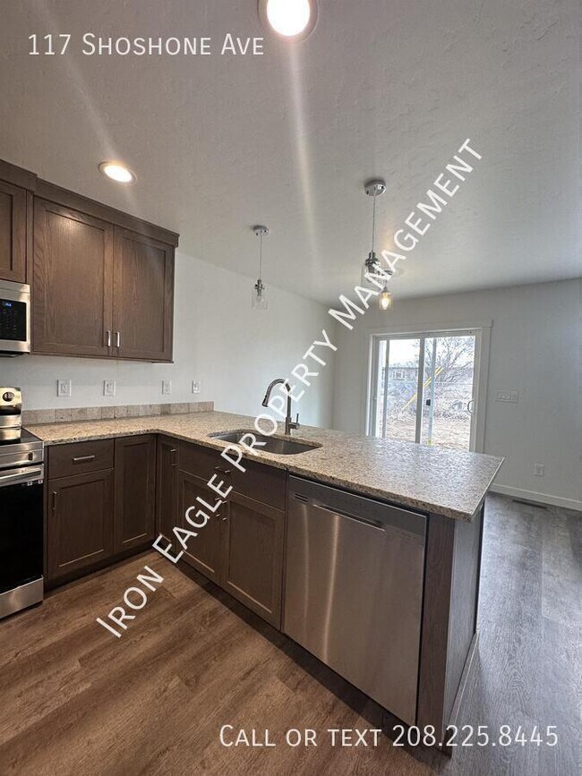 Photo - 117 Shoshone Ave