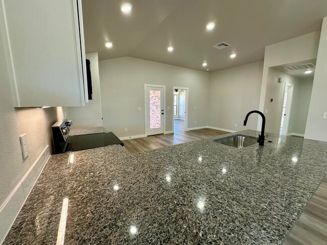 Photo - 2605 Tiffin Ave