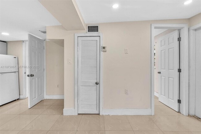 Photo - 921 NW 110th St Unit 1