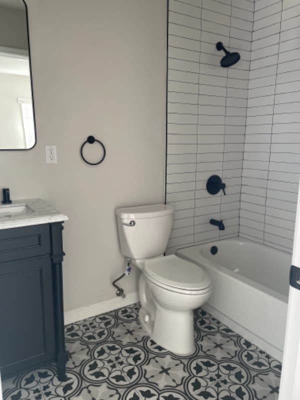 Photo - 925 E McKinley St