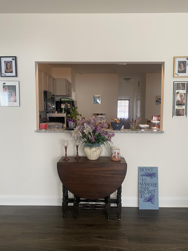 Photo - 113 W Langdon Ave