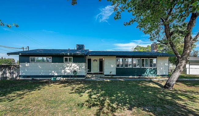 Building Photo - Coming Soon! Beautiful Ranch Style House w...