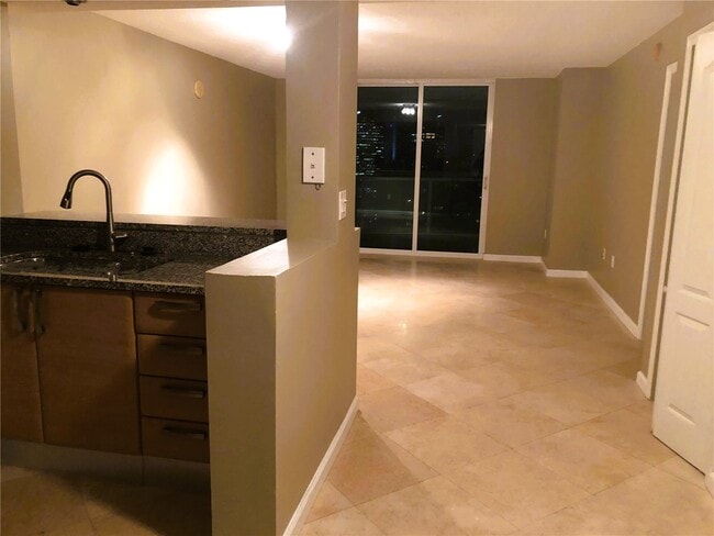 2101 Brickell Ave Unit 2703
