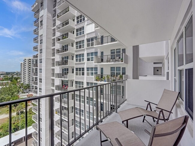 Photo - 405 N Ocean Blvd