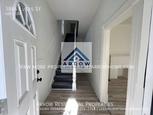 Photo - 3864 Evers St