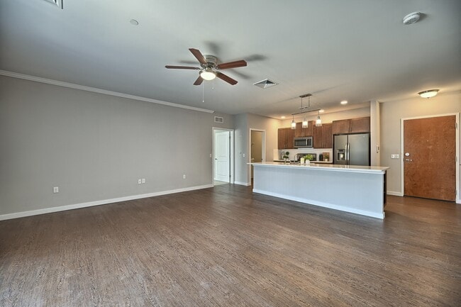 CenterPointe Apartments
