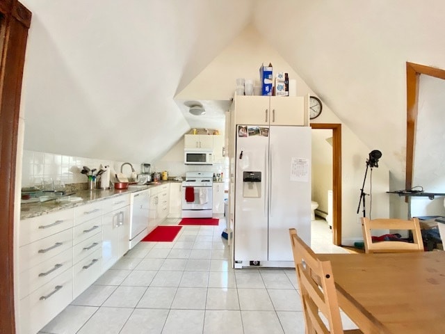 Photo - 65 Fairbanks St Unidad 2