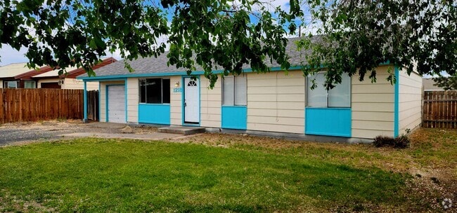 Building Photo - 1218 Lowry St Rental