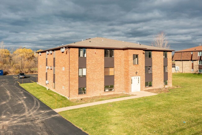 Maplewood West Apartments