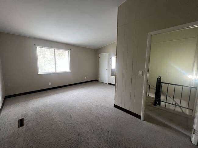 Photo - 151 Bradley St Unit 1