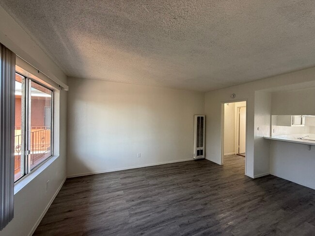 Photo - 14026 Paramount Blvd Unit 11