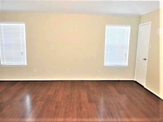 Photo - 818 La Sierra Ct