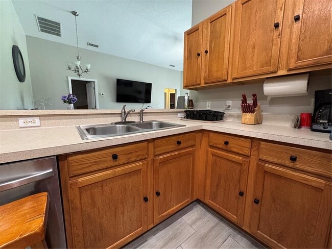 Photo - 1126 Sandy Ridge Dr