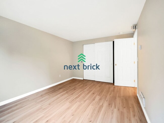 Photo - Spacious 2 Bed 1 Bath for Rent!