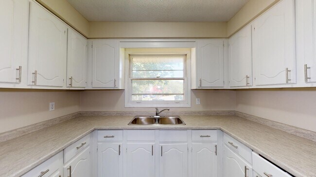 Photo - THREE BEDROOM TOWNHOME IN BEAUTIFUL BYRON Unité 24