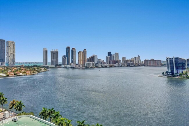 Building Photo - 3530 Mystic Pointe Dr Unit 1812 Rental
