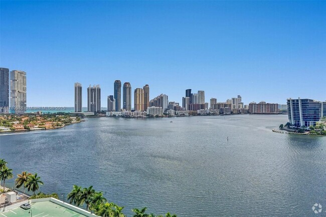 Building Photo - 3530 Mystic Pointe Dr Unit 1812 Rental