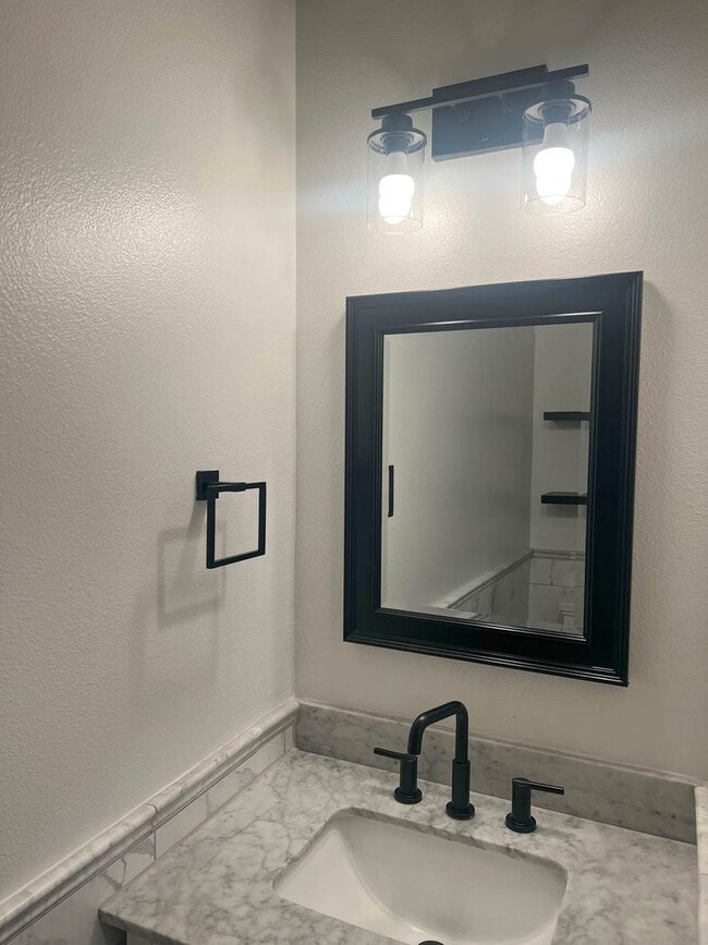 Photo - Beautiful West Linn Home in a Quiet, Desirable Neighborhood