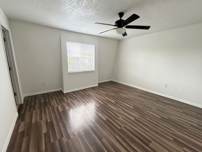 Photo - 2/2 Conway Orlando Condo-MOVE IN SPECIAL $200 OF 1ST MONTHS RENT Unidad Apt 6