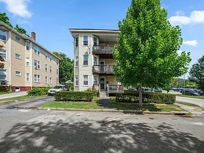 Photo - 97 Courtland St Unit 2