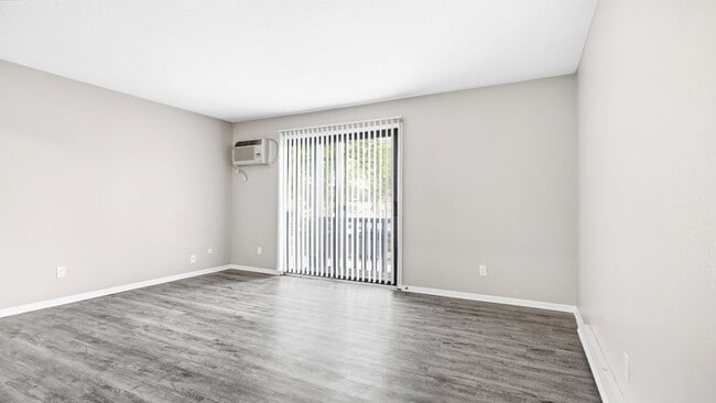 Walnut Woods Apartments