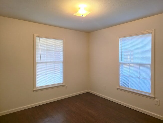 Photo - Cozy 2/1 Duplex in Waco