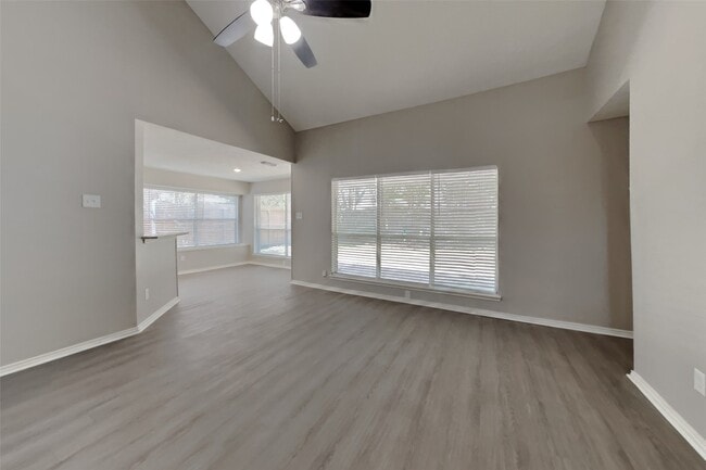 7723 Ashton Dr
