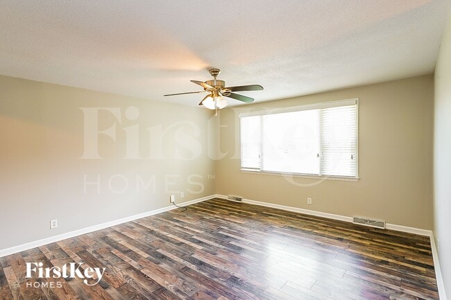 Photo - 2270 Provo Dr