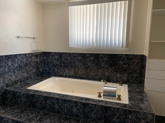 Photo - 7711 Sausalito Ave