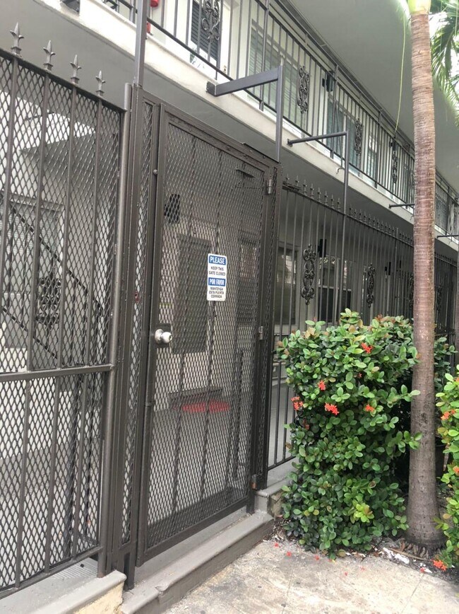 Photo - 719 Euclid Ave Unit 4