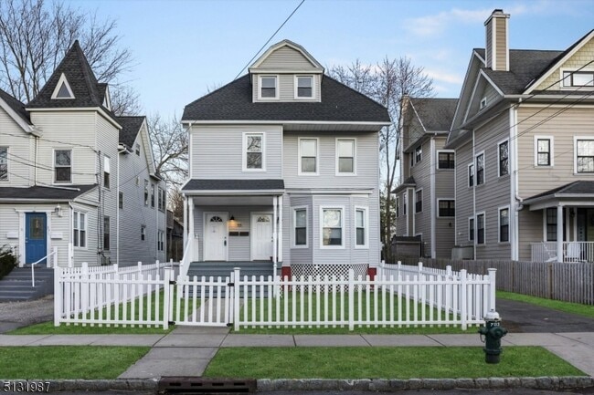 Photo - 55 Greenwood Ave Unit 1