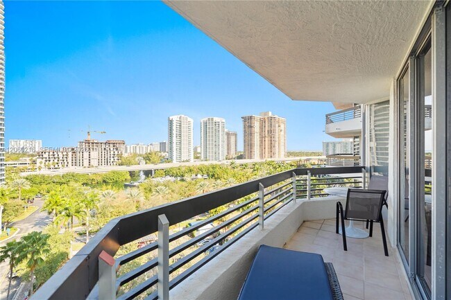 Photo - 3600 Mystic Pointe Dr Unit 1111