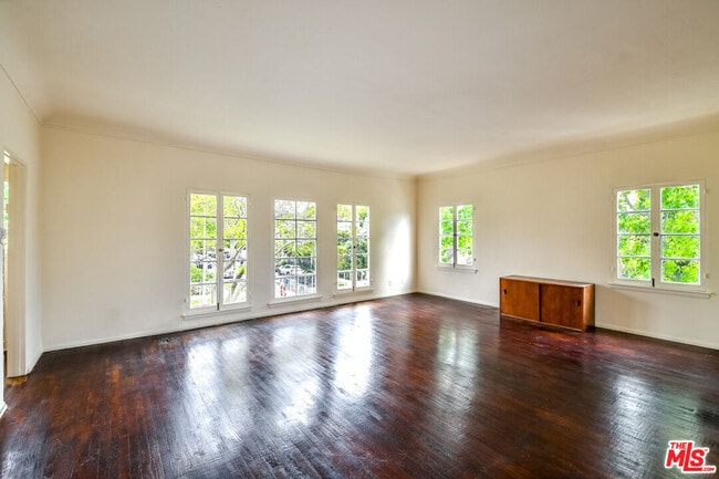 Photo - 803 Croft Ave