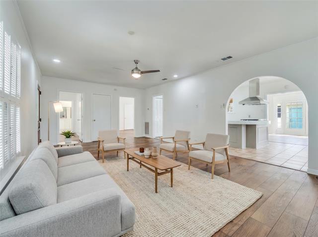 Photo - 3337 Mockingbird Ln